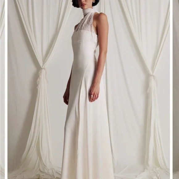 Miss Ritz Gown Gream - Picture 4 of 5